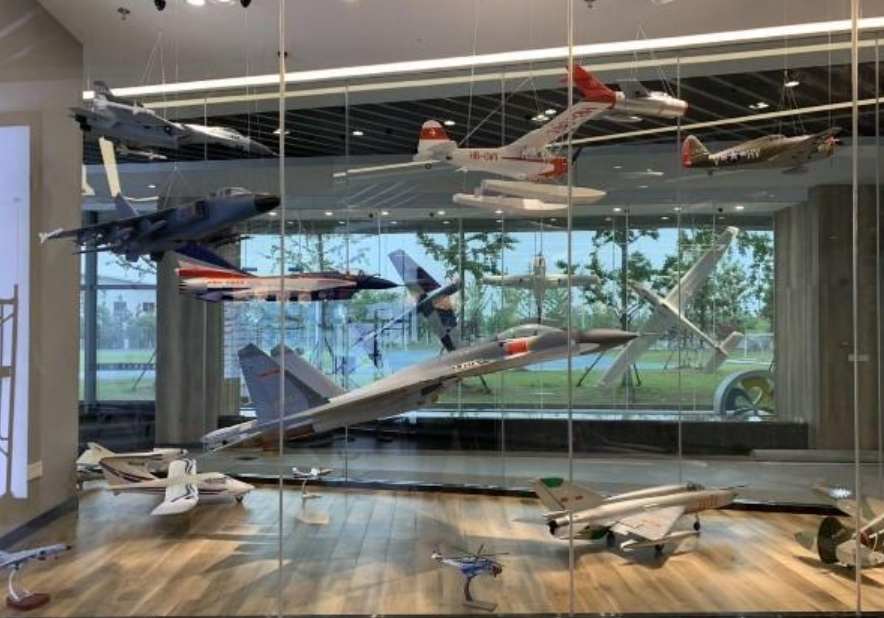 航空航天研学基地：翱翔航空历史、先进VR技术_汇景研学
